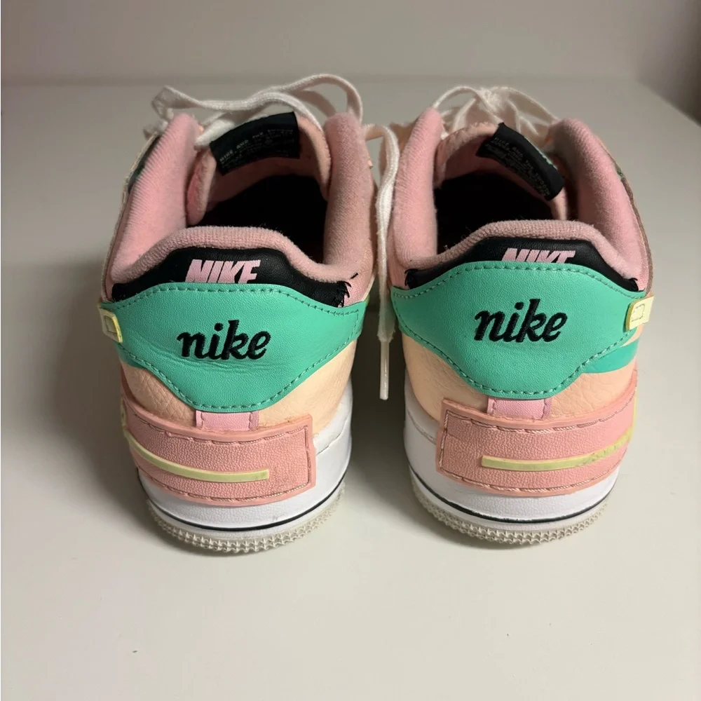 Nike Woman’s pastel Airforce 1s - Picture 4 of 6